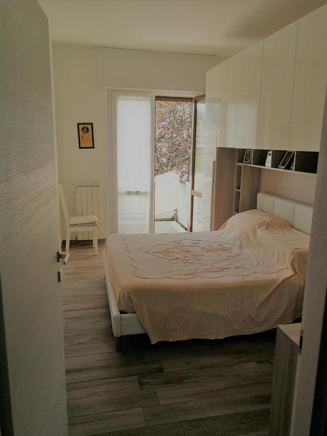Ferienwohnung Rocca View Central Flat Arona Exterior foto